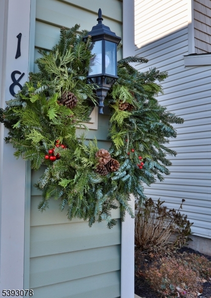 Raritan Twp., NJ 08822,18 Barnett Road