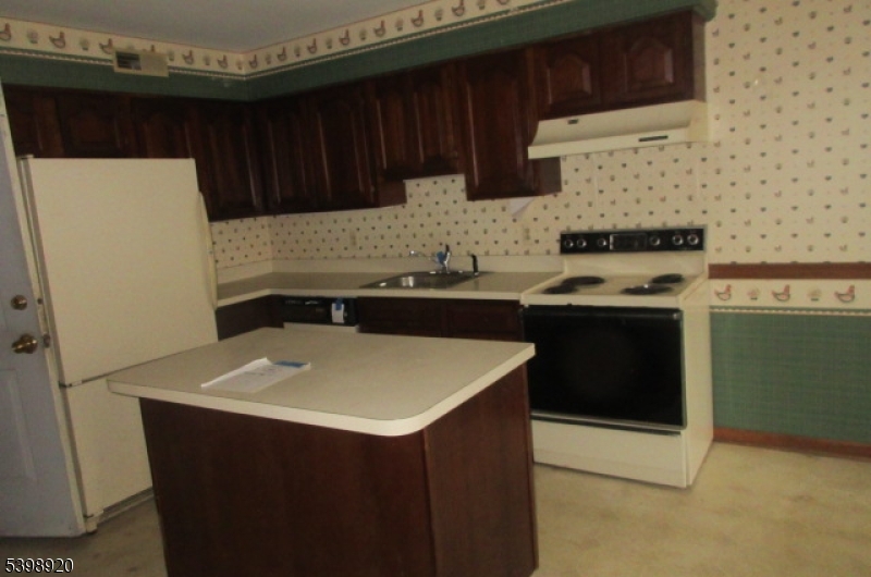 Sparta Twp., NJ 07871,74 Cobbler Sq