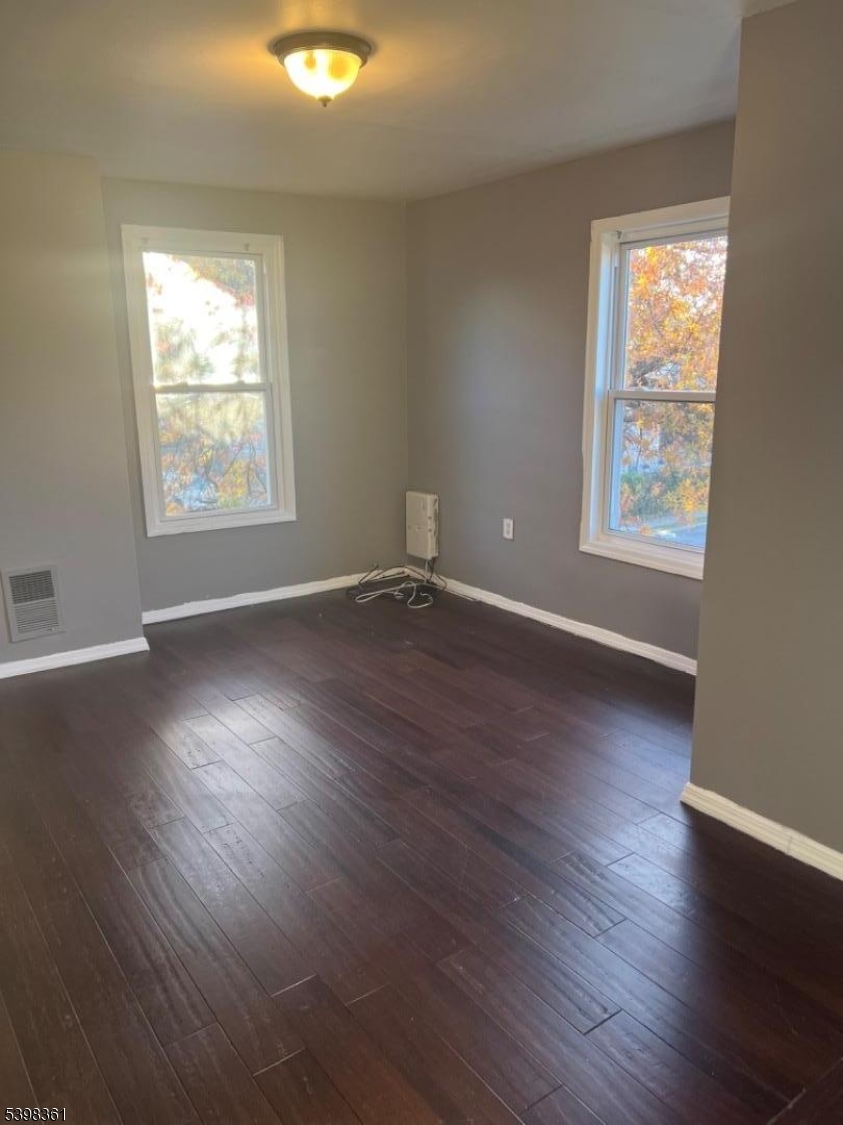 Plainfield City, NJ 07060,300 E 6Th St #1