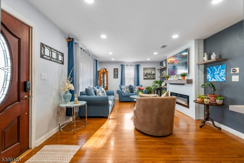 Little Falls Twp., NJ 07424,47 Browertown Rd