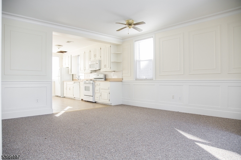 Westfield Town, NJ 07090,203 Lawrence Ave #1