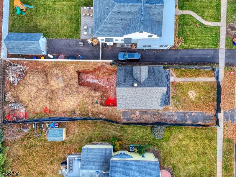 Westfield Town, NJ 07090,608 Hort St