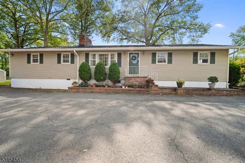 38 Revere Blvd, Edison Twp., NJ 08820