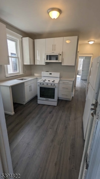 Newark City, NJ 07103,604 S 20Th St