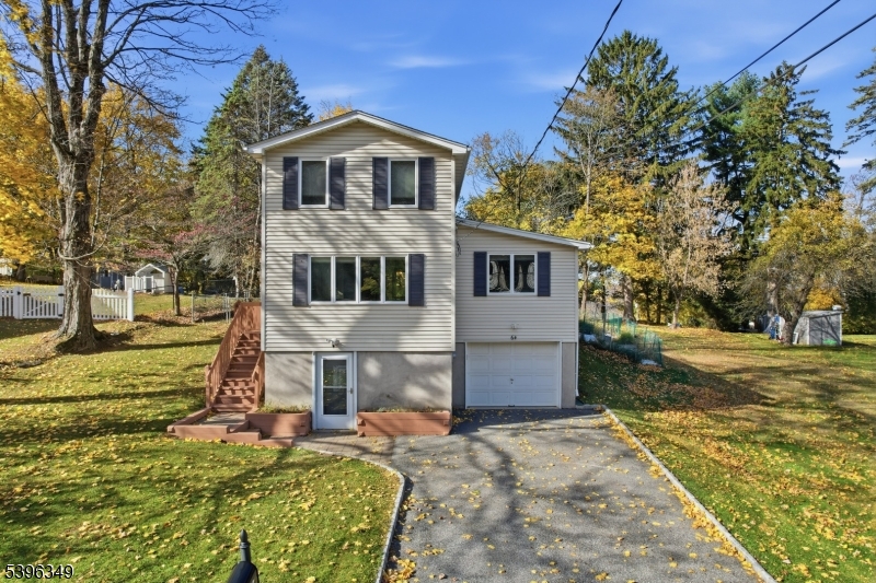 Ogdensburg Boro, NJ 07439,64 Edison Ave