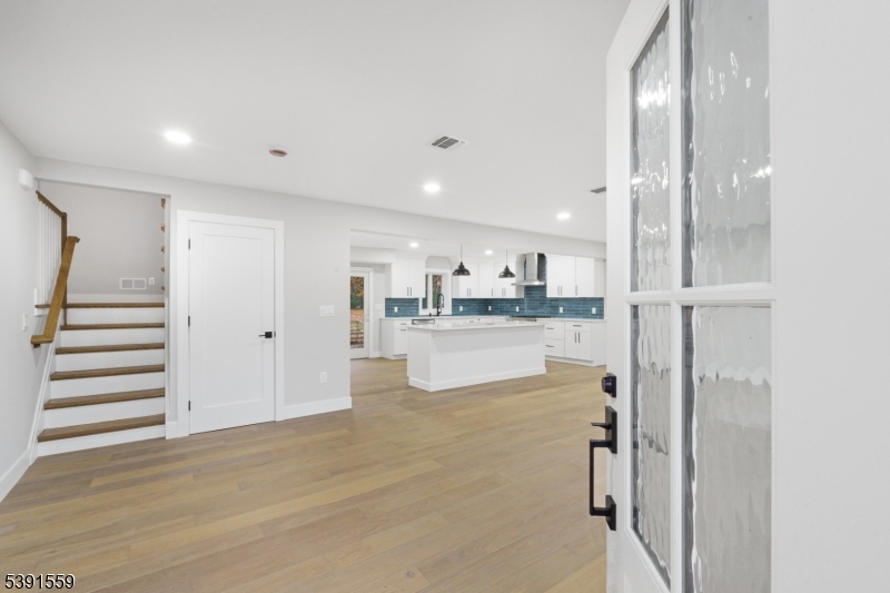 Bernards Twp., NJ 07920,12 Wayne Ter