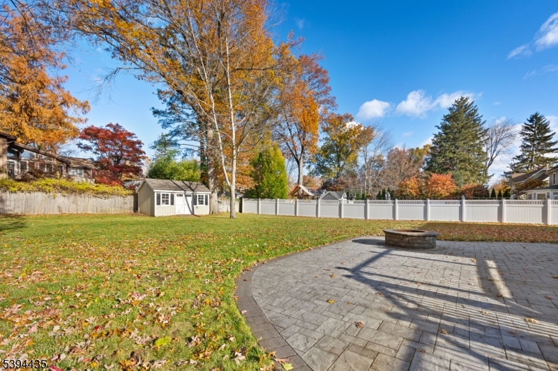 Florham Park Boro, NJ 07932,77 Rockwood Rd