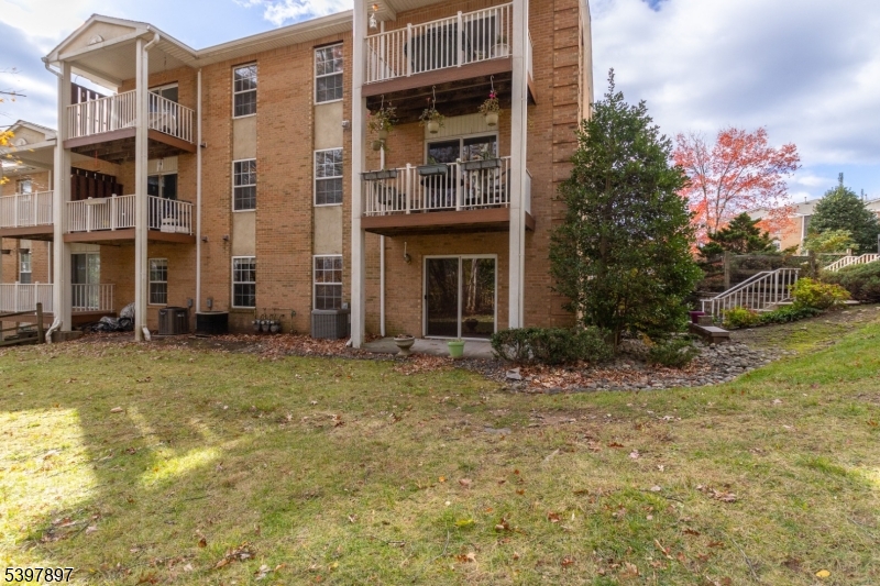 Hanover Twp., NJ 07927,241 Vista Dr #241