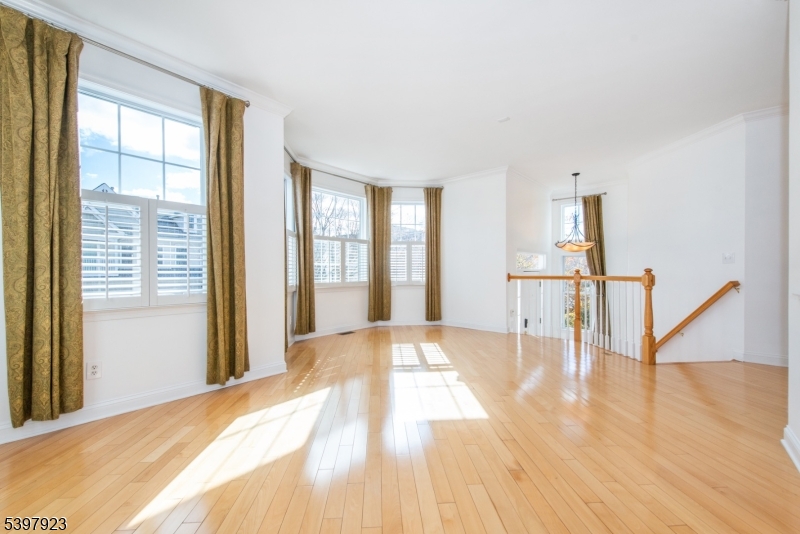 South Amboy City, NJ 08879,43 S Shore Dr