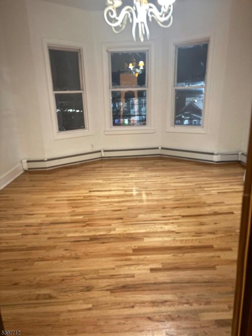 Elizabeth City, NJ 07202,476 Rahway Ave