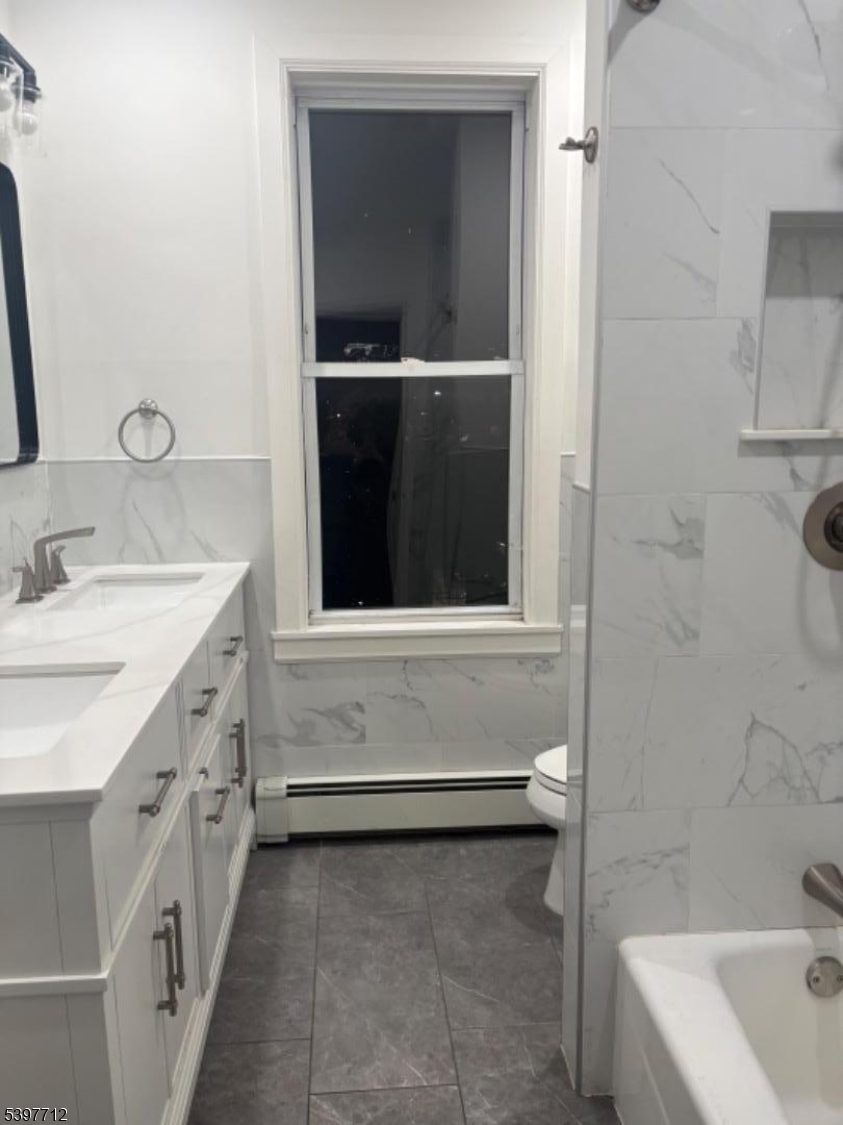 Elizabeth City, NJ 07202,476 Rahway Ave