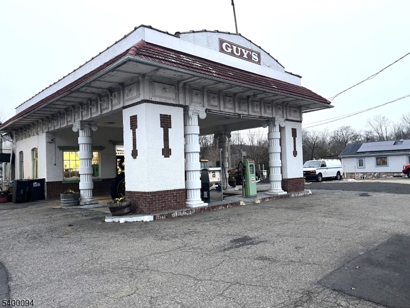 Washington Boro, NJ 07882,237 W Washington Ave