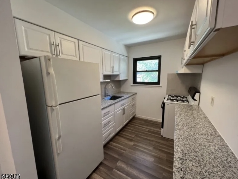 North Plainfield Boro, NJ 07060,401 US Highway 22