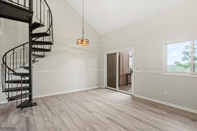 Vernon Twp., NJ 07462,3 Telemark Dr #10