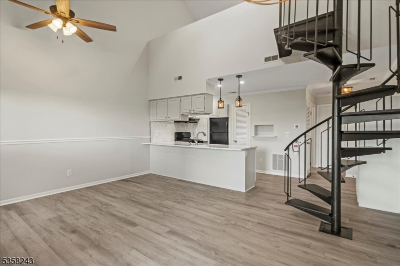 Vernon Twp., NJ 07462,3 Telemark Dr #10