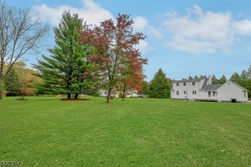 Boonton Twp., NJ 07005,3 Maple Dr