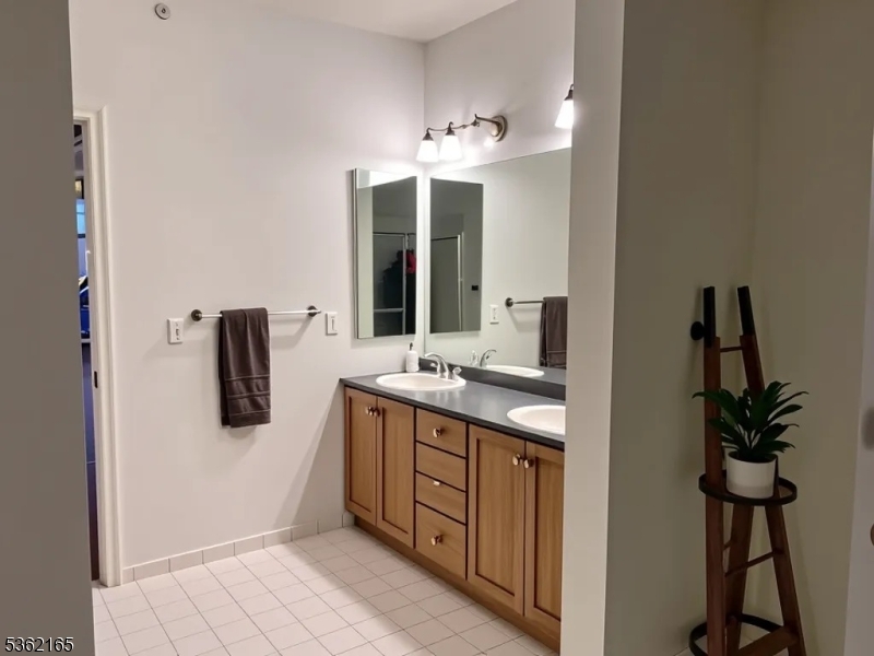 White Twp., NJ 07823,5017 Brookfield Glen Dr #17