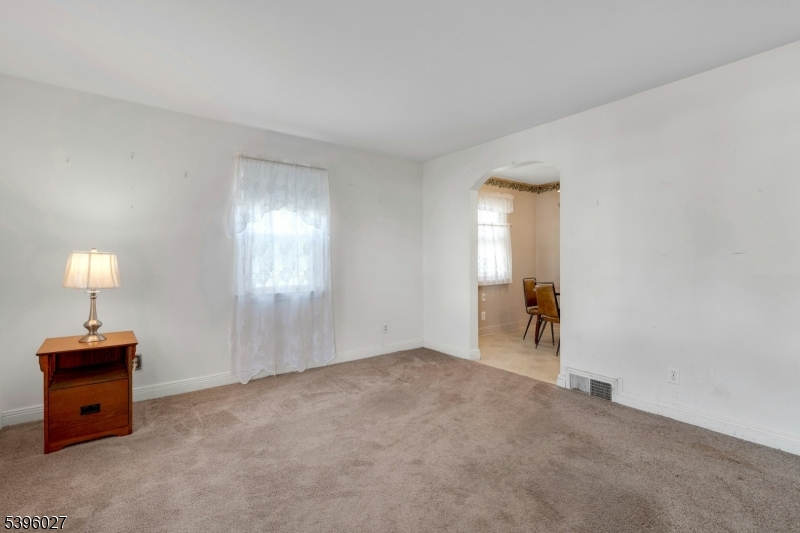 Lodi Boro, NJ 07644,212 Paterson Ave