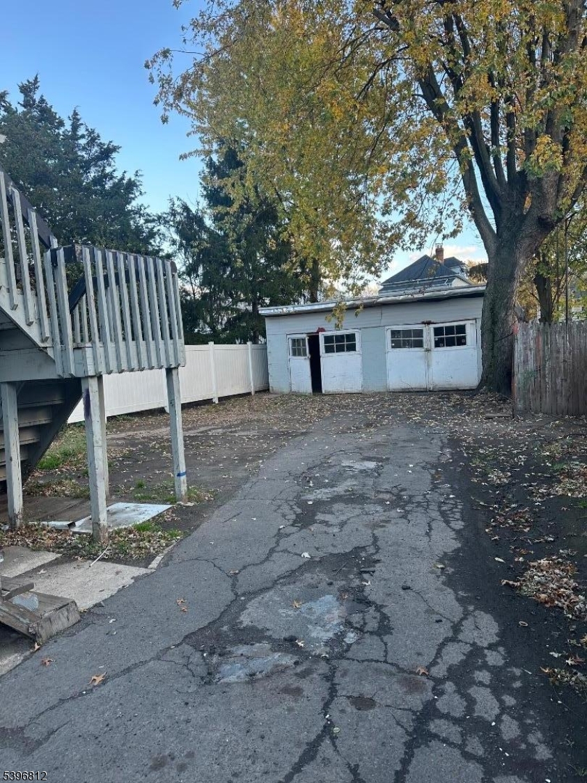 Linden City, NJ 07036,510 E Blancke St