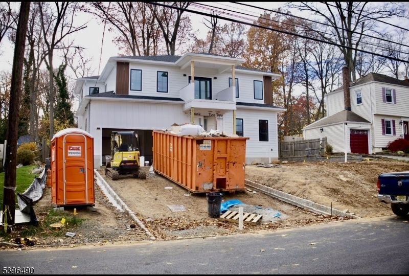 Livingston Twp., NJ 07039,36 Crestview Hill Rd