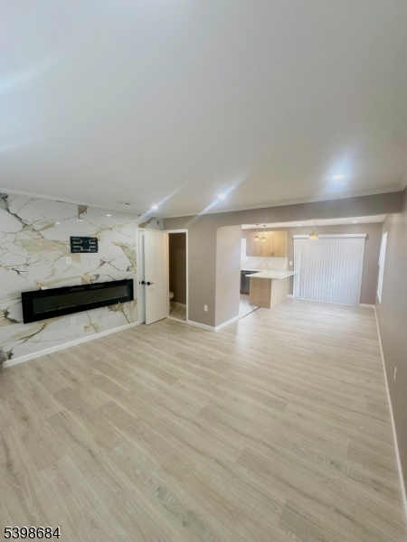 Irvington Twp., NJ 07111,239 40Th St #7