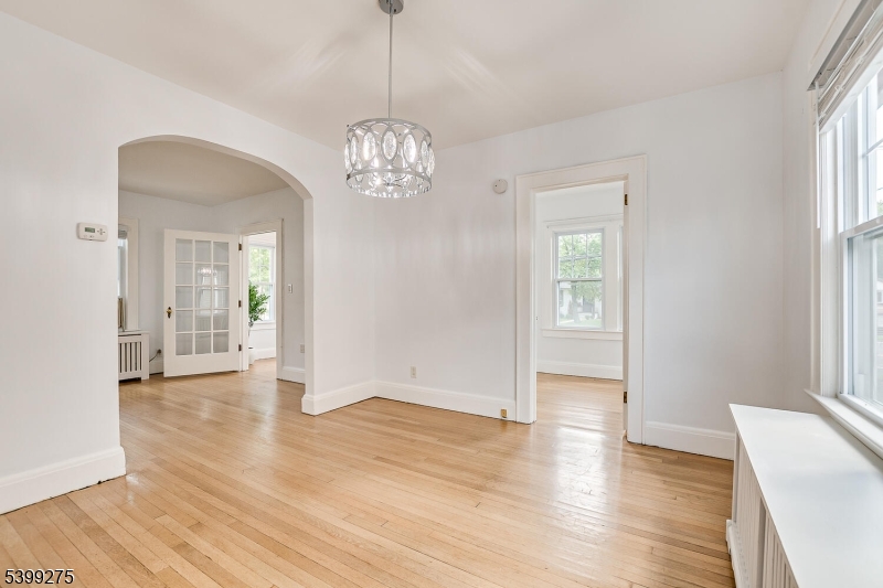 Westfield Town, NJ 07090,364 Brightwood Ave