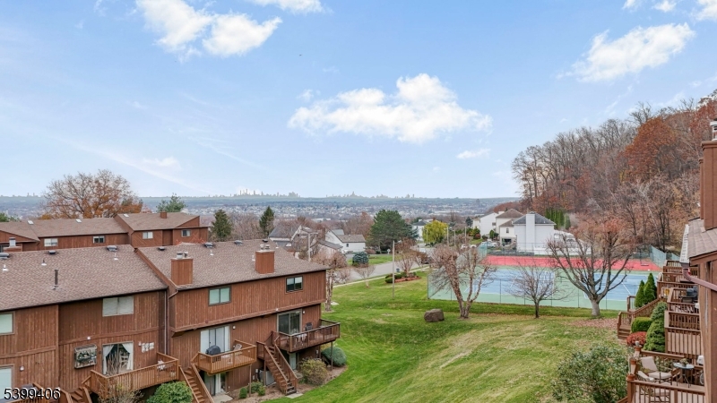 Hawthorne Boro, NJ 07506,10 Penney Ct