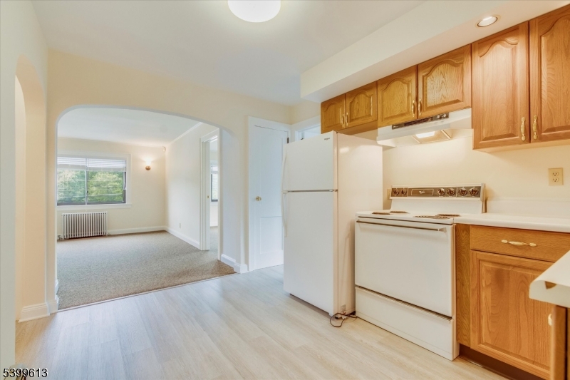 Hampton Twp., NJ 07860,52 Hampton Hse Rd Rt206