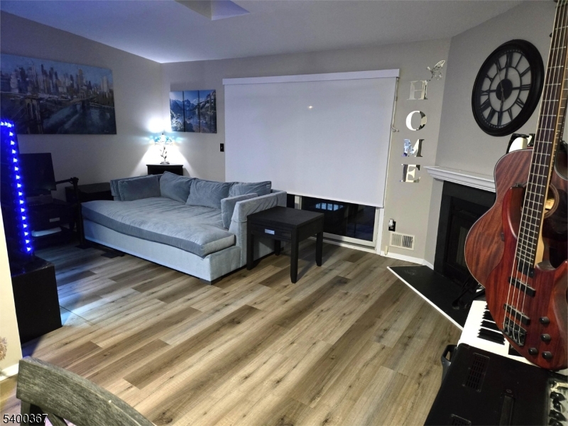 Glen Gardner Boro, NJ 08826,314 Spruce Hills Dr