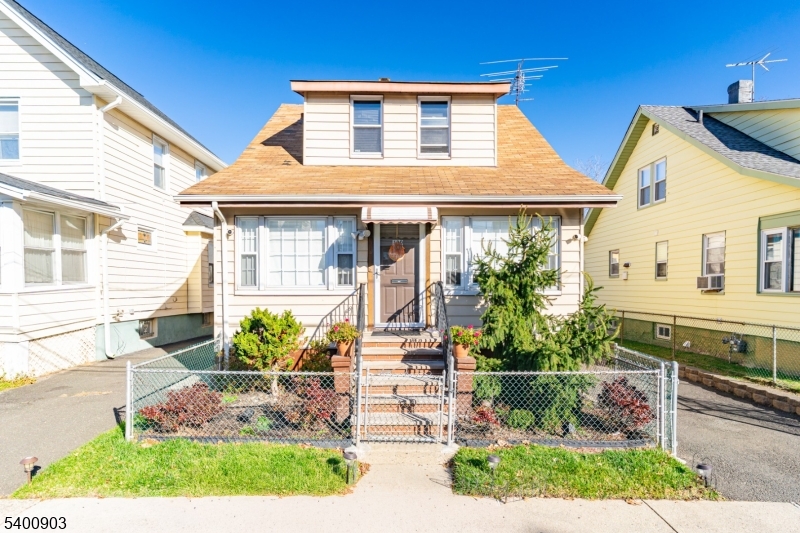 Paterson City, NJ 07522,130-132 Lily St