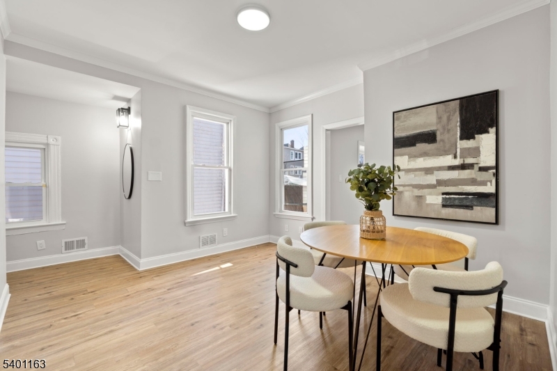 Irvington Twp., NJ 07111,13 Orange Pl