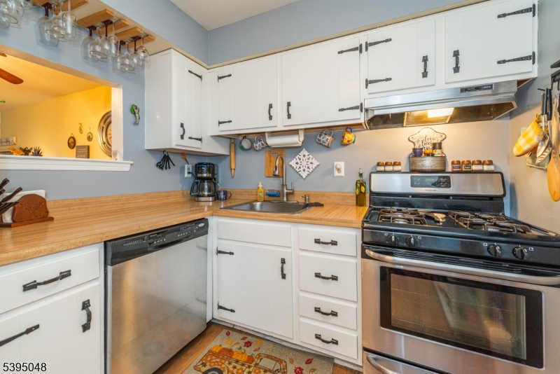 Mansfield Twp., NJ 07840,135 Cynthia Dr