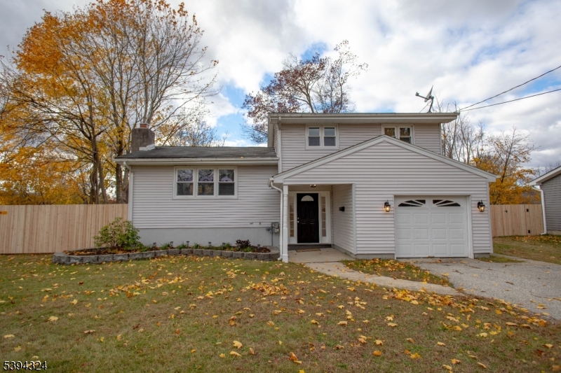 Newton Town, NJ 07860,66 Paterson Ave