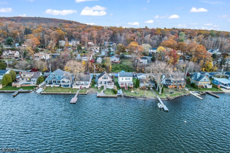 59 Forest Lake Dr, West Milford Twp., NJ 07421