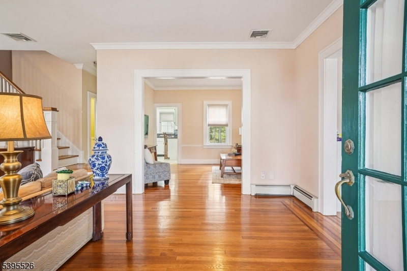 Madison Boro, NJ 07940,7 Lee Ave