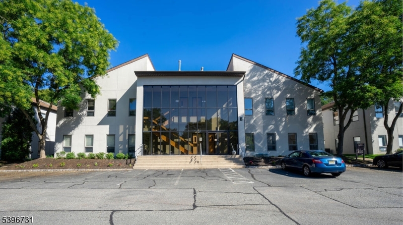 115 Us Highway 46, Mountain Lakes Boro, NJ 07046