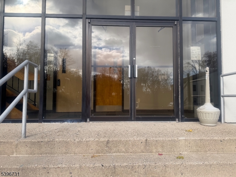 Mountain Lakes Boro, NJ 07046,115 Us Highway 46