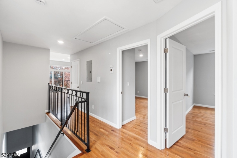 Newark City, NJ 07103,591 S 18Th St