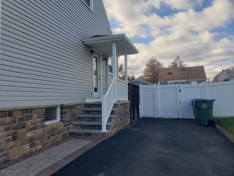 Linden City, NJ 07036,214 Irene St