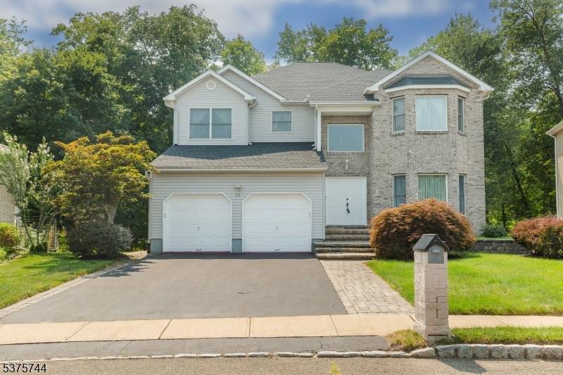35 Leah Way, Parsippany-troy Hills Twp., NJ 07054