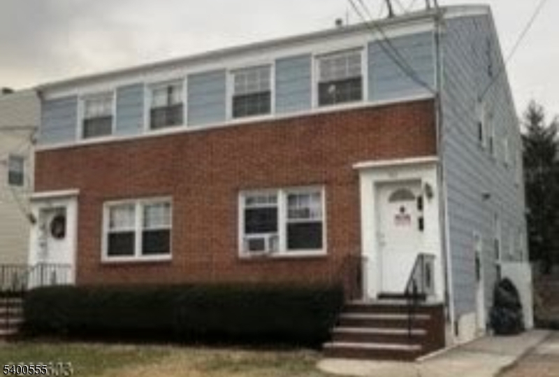 723 Thomas St #2L, Elizabeth City, NJ 07202