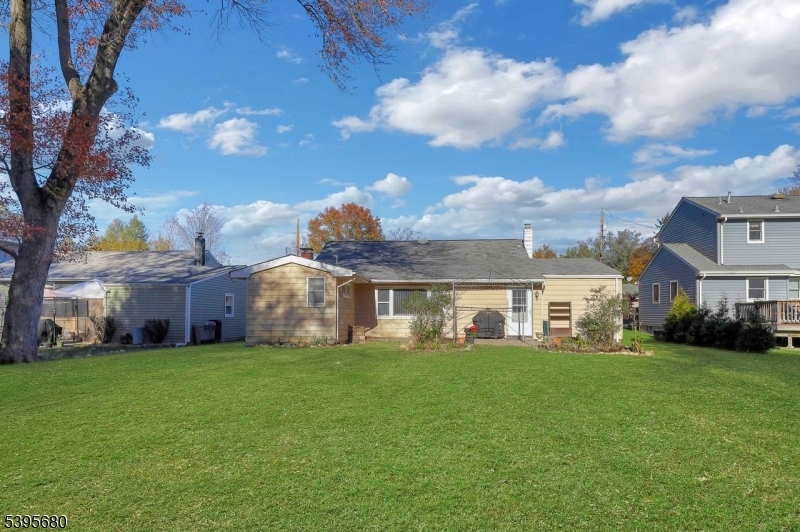 Oakland Boro, NJ 07436,39 Powdermill Ln