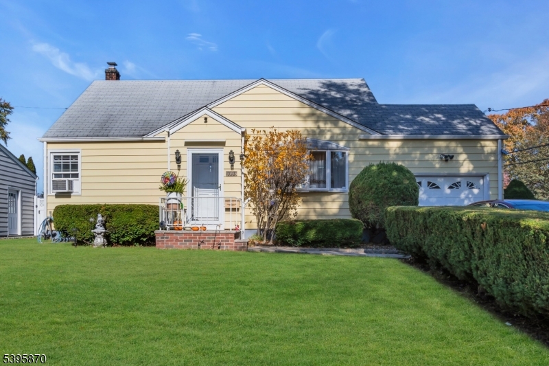 1095 Elm Ter, Rahway City, NJ 07065