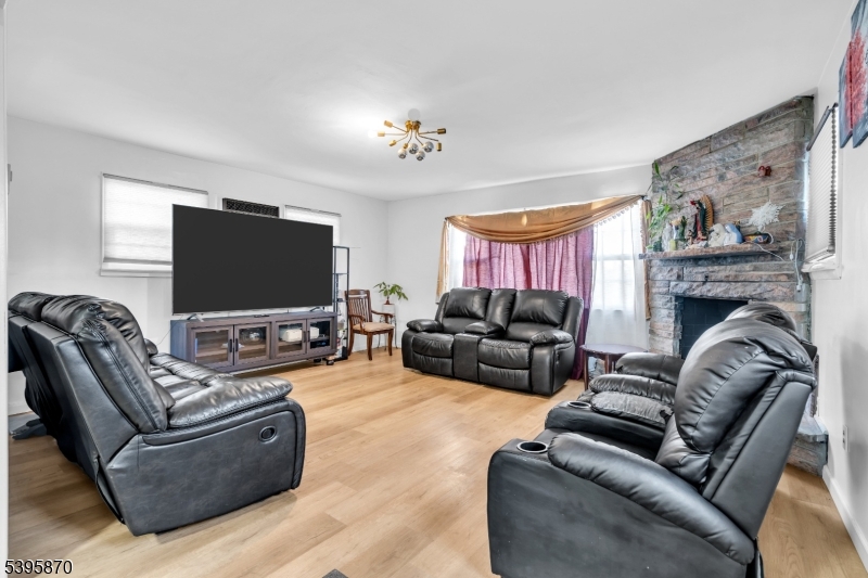 Rahway City, NJ 07065,1095 Elm Ter