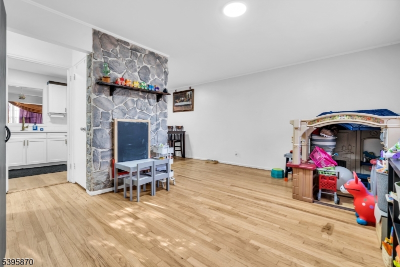 Rahway City, NJ 07065,1095 Elm Ter