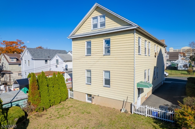 Hillside Twp., NJ 07205,220 Silver Ave