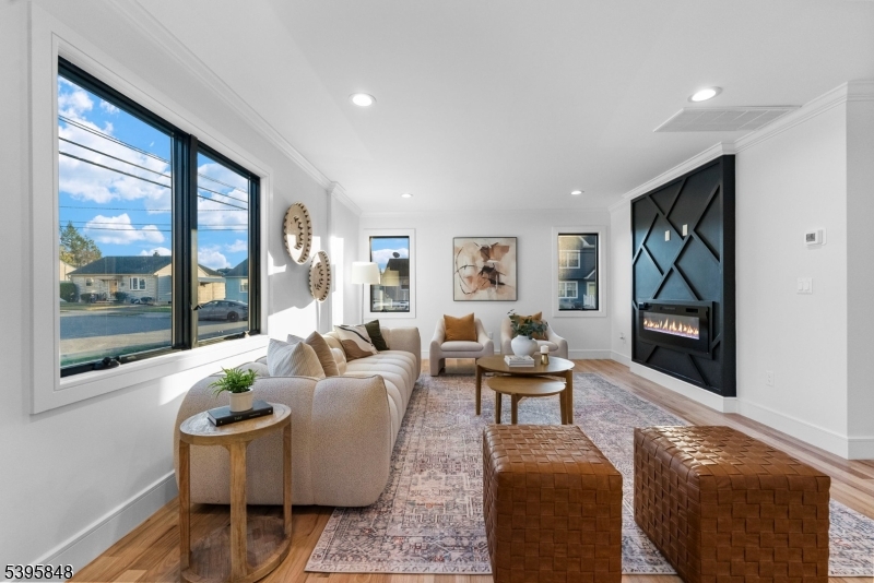 Totowa Boro, NJ 07512,4 Roosevelt Ave