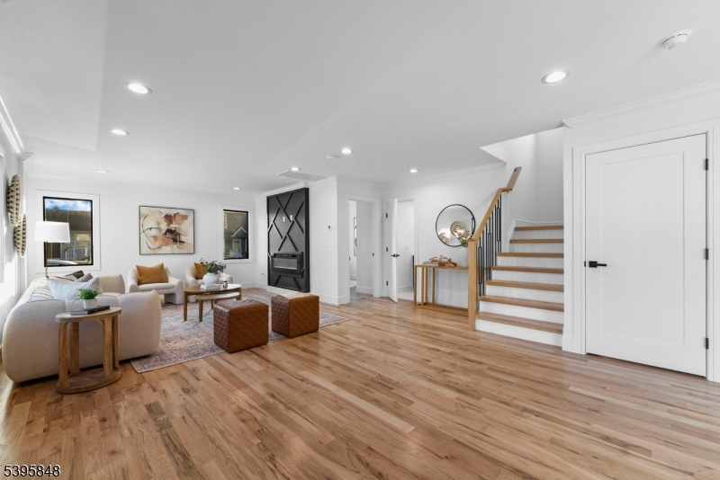 Totowa Boro, NJ 07512,4 Roosevelt Ave