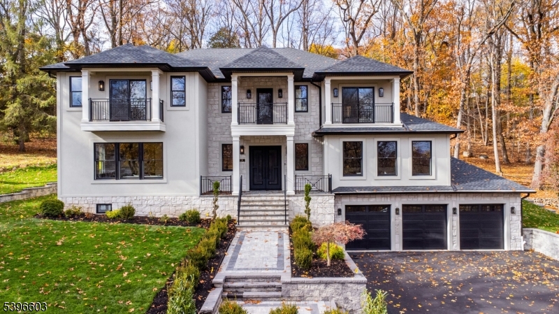 Livingston Twp., NJ 07039,24 Cliffside Dr