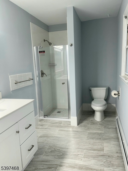 Paterson City, NJ 07503,370 Knickerbocker Ave #2